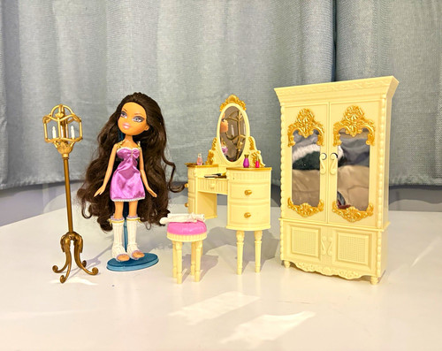 Bratz world yasmin playset - world,