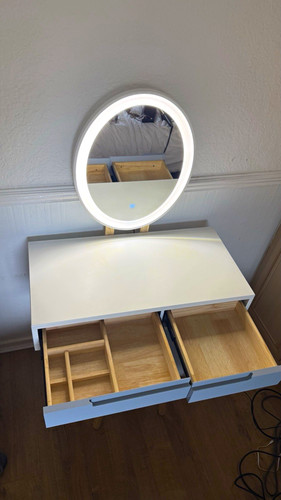 White dressing table with - white,