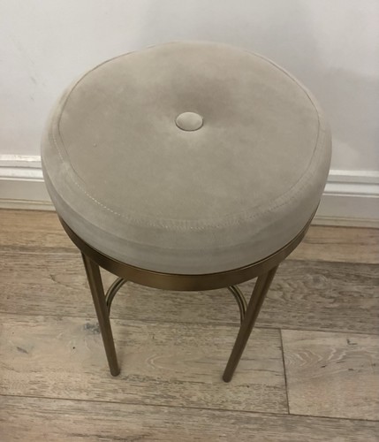 Round velvet vanity - round,