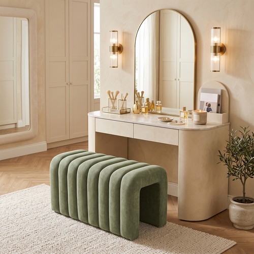 Shaped window bench seat - u,